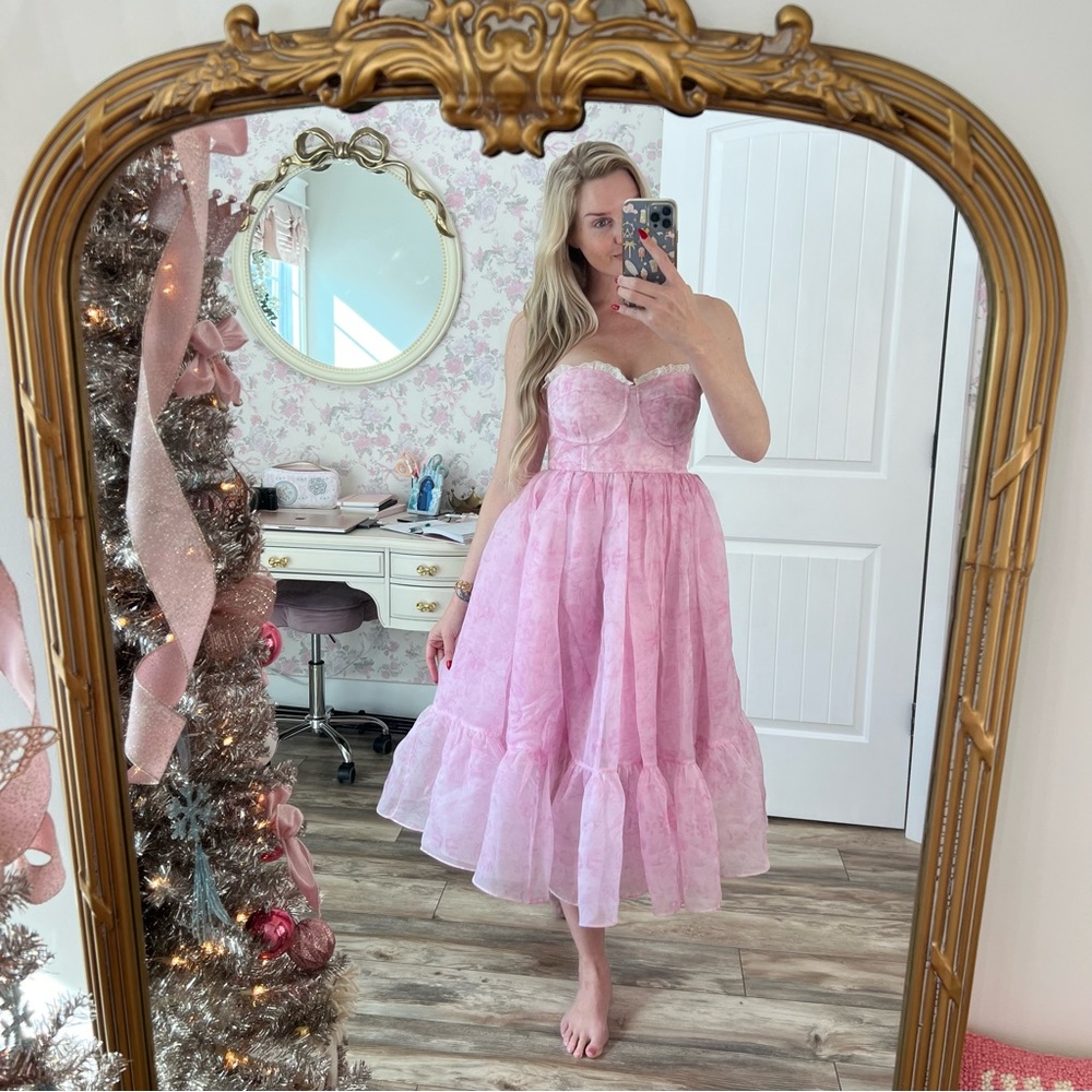 Selkie Pink dress